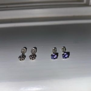 Set of Stud Earrings